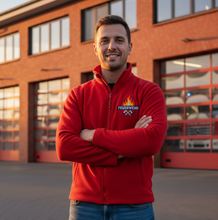 Lade das Bild in den Galerie-Viewer, FW Fleece Jacke bestickt Logo weich &amp; warm | Besch
